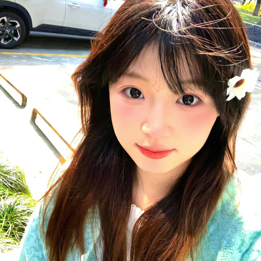 屋顶上的绿宝石